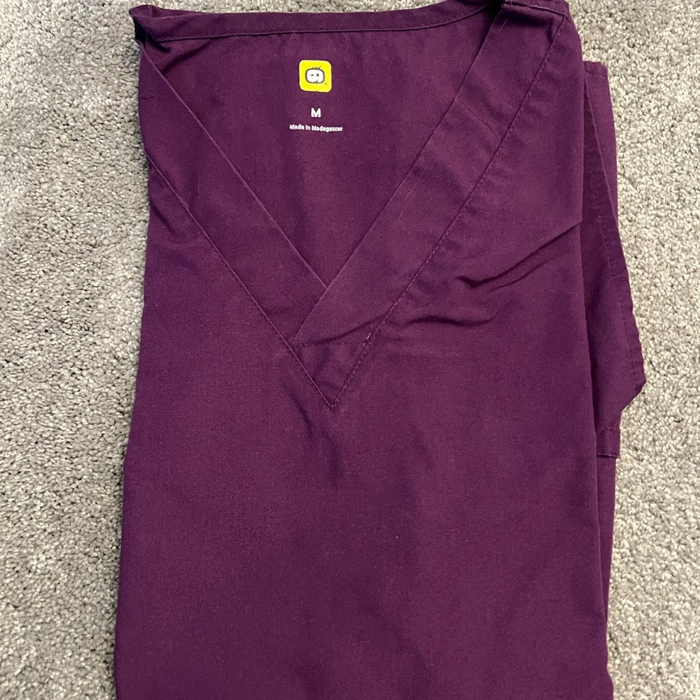 Women’s Scrub Set Wonderwink Eggplant Medium